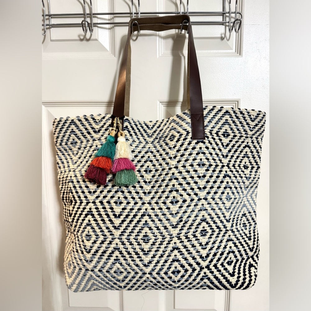 NEW Love Stitch Blue & Black Woven Beach/Tote Bag